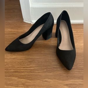 Kelly & Katie Rosewell Pump - Block Heel - Size 8